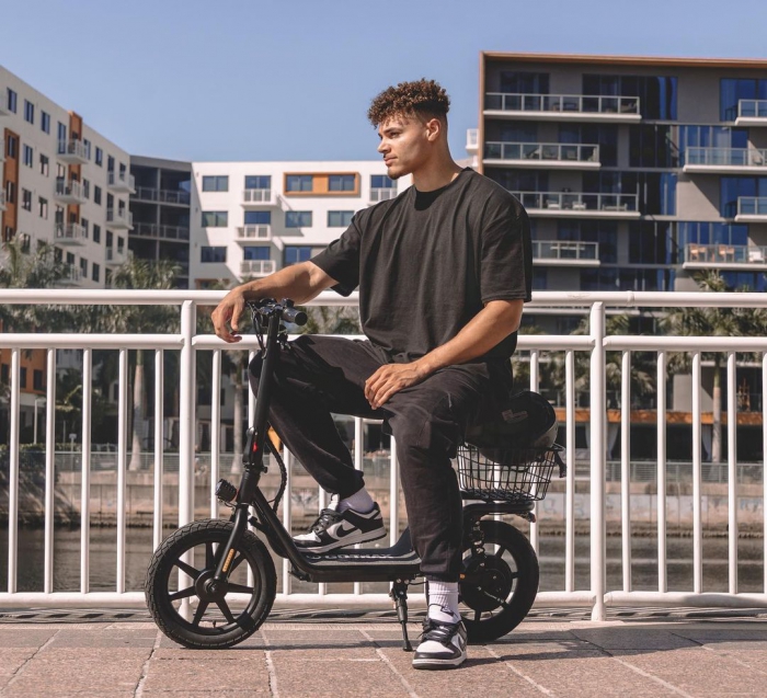 thumb_20230426193447_517