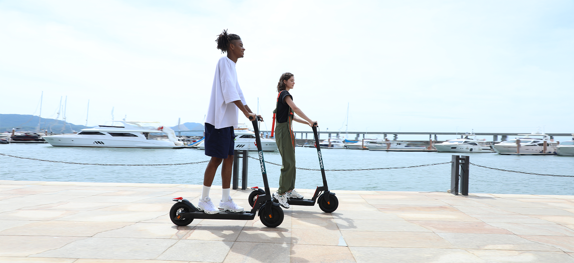 XR ELITE MAX 电动滑板车